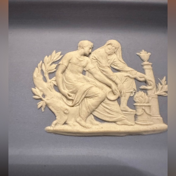 Wedgwood trinket tray - Picture 2 of 7